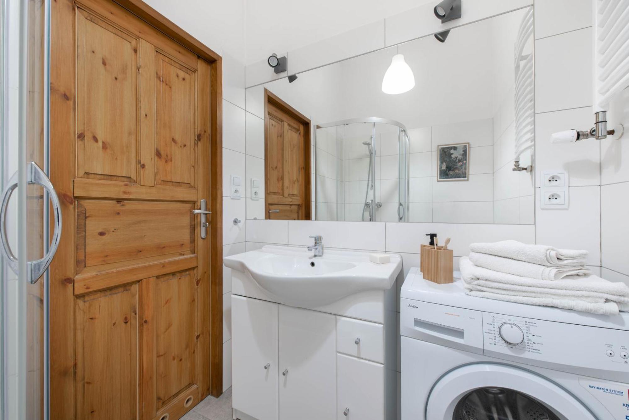 Krakowcharm Apartment No1C - City Center Close To The Fast Train To The Airport Exterior photo